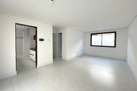 Sala de apartamento à venda com 3 quartos, 137m² em Santa Tereza, Belo Horizonte