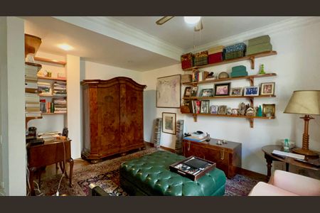 Apartamento à venda com 360m², 3 quartos e 2 vagas Apartamento à venda com 360m², 3 quartos e 2 vagasQuarto