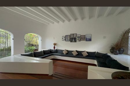 Apartamento à venda com 360m², 3 quartos e 2 vagas Apartamento à venda com 360m², 3 quartos e 2 vagasÁrea comum