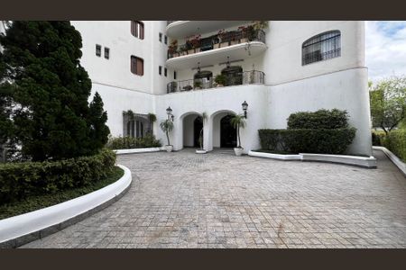 Apartamento à venda com 360m², 3 quartos e 2 vagas Apartamento à venda com 360m², 3 quartos e 2 vagasEntrada