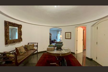 Apartamento à venda com 360m², 3 quartos e 2 vagas Apartamento à venda com 360m², 3 quartos e 2 vagasHall de Entrada