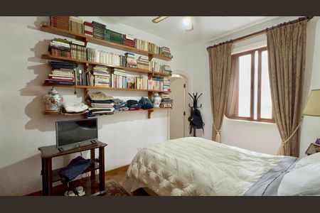 Apartamento à venda com 360m², 3 quartos e 2 vagas Apartamento à venda com 360m², 3 quartos e 2 vagasSuíte 1