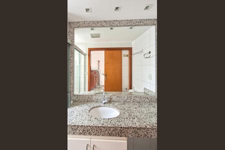 Banheiro da Suíte de apartamento para alugar com 3 quartos, 86m² em Lourdes, Belo Horizonte