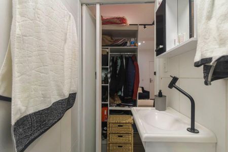 Apartamento à venda com 26m², 1 quarto e 1 vaga Apartamento à venda com 26m², 1 quarto e 1 vagaBanheiro