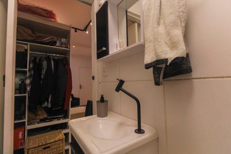 Apartamento à venda com 26m², 1 quarto e 1 vaga Apartamento à venda com 26m², 1 quarto e 1 vagaBanheiro