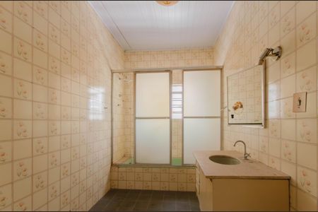 Casa para alugar com 160m², 3 quartos e 1 vaga Casa para alugar com 160m², 3 quartos e 1 vagaBanheiro Social