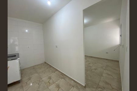 Sala/Cozinha de apartamento para alugar com 1 quarto, 29m² em Quarta Parada, São Paulo
