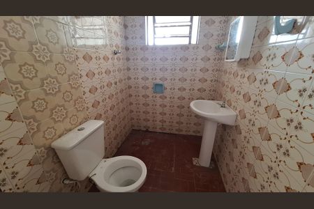 Banheiro de casa para alugar com 2 quartos, 95m² em Vila Amorim, Suzano