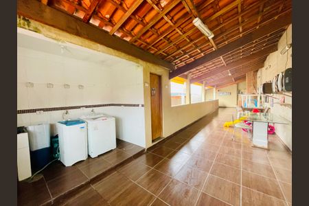 Casa de condomínio para alugar com 150m², 2 quartos e 2 vagasCobertura