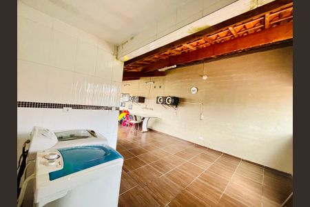 Casa de condomínio para alugar com 150m², 2 quartos e 2 vagasÁrea de Serviço
