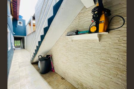 Casa de condomínio para alugar com 150m², 2 quartos e 2 vagasCorredor externo