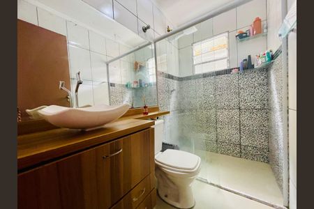 Casa de condomínio para alugar com 150m², 2 quartos e 2 vagasBanheiro