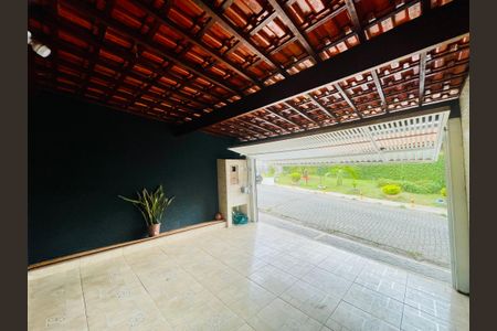 Casa de condomínio para alugar com 150m², 2 quartos e 2 vagasGaragem