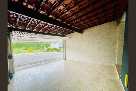 Casa de condomínio para alugar com 150m², 2 quartos e 2 vagasGaragem