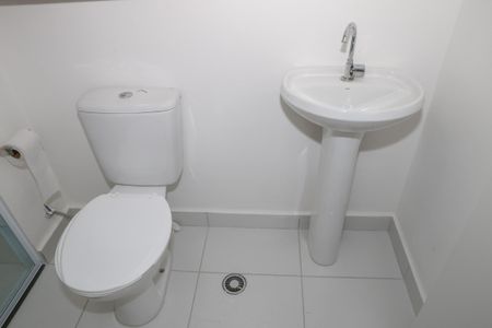 Apartamento para alugar com 28m², 1 quarto e sem vagaBanheiro da Suíte