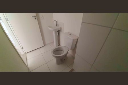 Apartamento à venda com 43m², 2 quartos e 1 vagaBanheiro Social