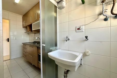 Apartamento à venda com 63m², 3 quartos e 1 vagaÁrea de Serviço