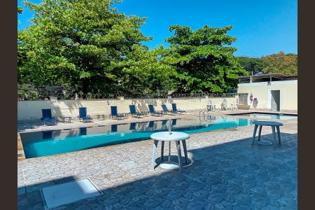 Apartamento à venda com 64m², 3 quartos e 1 vaga Apartamento à venda com 64m², 3 quartos e 1 vagaÁrea comum - Piscina