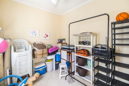 Casa de condomínio à venda com 300m², 4 quartos e 4 vagas Casa de condomínio à venda com 300m², 4 quartos e 4 vagasQuarto de Serviço