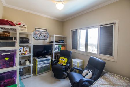 Casa de condomínio à venda com 300m², 4 quartos e 4 vagas Casa de condomínio à venda com 300m², 4 quartos e 4 vagasQuarto