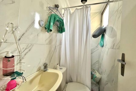 Apartamento à venda com 70m², 2 quartos e 1 vaga Apartamento à venda com 70m², 2 quartos e 1 vagaBanheiro de serviço