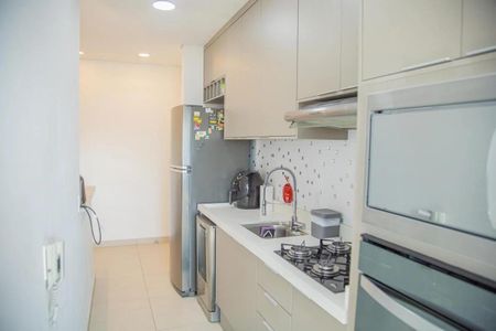 Cozinha de apartamento à venda com 2 quartos, 54m² em Vila Prudente, São Paulo