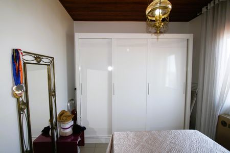 Casa à venda com 640m², 8 quartos e 2 vagasQuarto 4