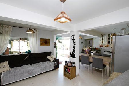 Casa à venda com 640m², 8 quartos e 2 vagasÁrea gourmet