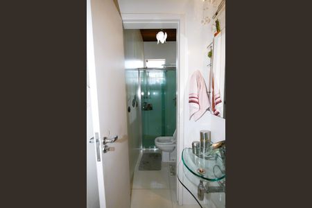 Casa à venda com 640m², 8 quartos e 2 vagasBanheiro 3