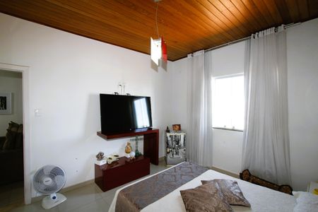 Casa à venda com 640m², 8 quartos e 2 vagasQuarto 3