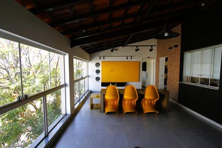 Casa à venda com 640m², 8 quartos e 2 vagasVaranda da Sala