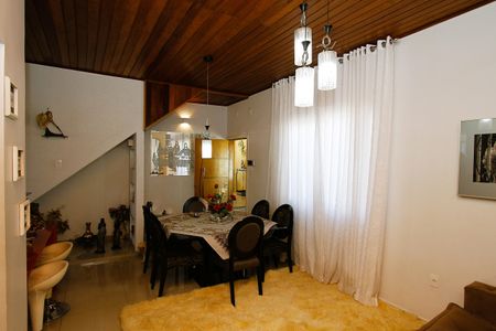 Casa à venda com 640m², 8 quartos e 2 vagasCopa