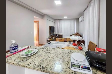 Apartamento à venda com 66m², 2 quartos e 2 vagas Apartamento à venda com 66m², 2 quartos e 2 vagasCozinha