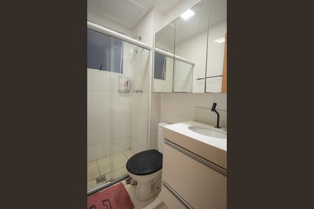 Banheiro de apartamento para alugar com 2 quartos, 45m² em Vila Lage, São Gonçalo