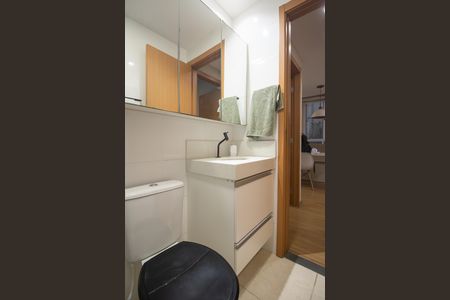 Apartamento para alugar com 45m², 2 quartos e 1 vaga Apartamento para alugar com 45m², 2 quartos e 1 vagaBanheiro