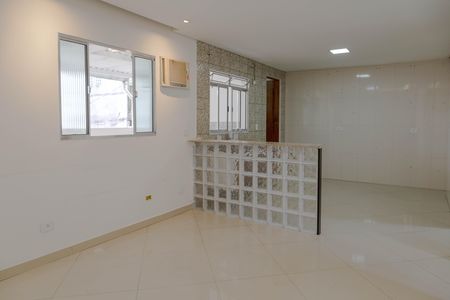 Casa para alugar com 90m², 2 quartos e 1 vaga Casa para alugar com 90m², 2 quartos e 1 vagaSala/Cozinha