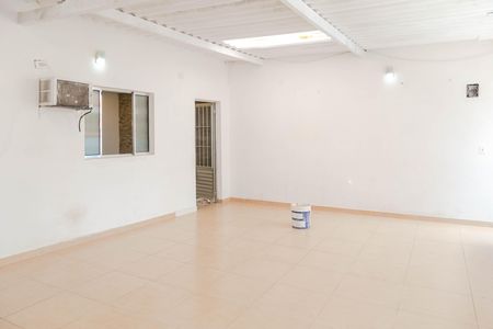Casa para alugar com 90m², 2 quartos e 1 vaga Casa para alugar com 90m², 2 quartos e 1 vagaCozinha e Área de Serviço