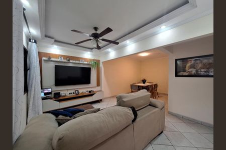 Casa à venda com 180m², 3 quartos e 4 vagas Casa à venda com 180m², 3 quartos e 4 vagasSala