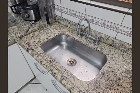 Casa à venda com 180m², 3 quartos e 4 vagas Casa à venda com 180m², 3 quartos e 4 vagasCozinha