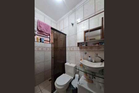 Casa à venda com 180m², 3 quartos e 4 vagas Casa à venda com 180m², 3 quartos e 4 vagasBanheiro da Suíte