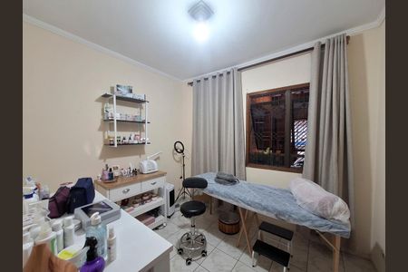 Quarto 2 de casa à venda com 3 quartos, 180m² em Vila Hebe, São Paulo