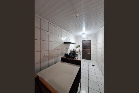 Casa à venda com 180m², 3 quartos e 4 vagas Casa à venda com 180m², 3 quartos e 4 vagasCozinha 2
