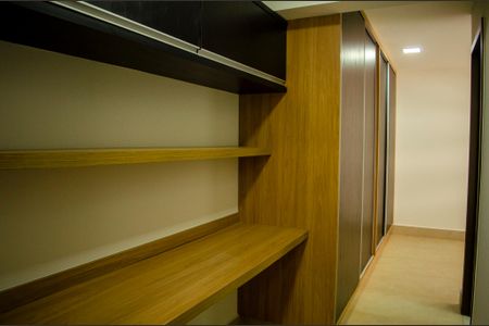 Apartamento para alugar com 70m², 2 quartos e 1 vaga Apartamento para alugar com 70m², 2 quartos e 1 vagaSuíte 1