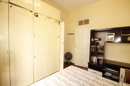 Casa à venda com 430m², 5 quartos e 5 vagasquarto 2