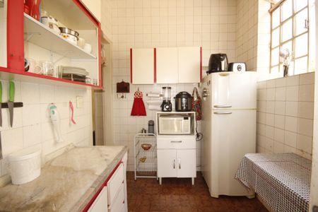 Casa à venda com 430m², 5 quartos e 5 vagascozinha