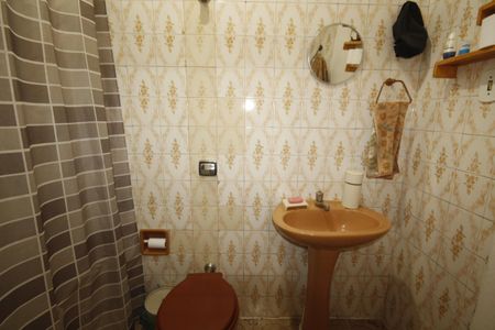 Casa à venda com 430m², 5 quartos e 5 vagasbanheiro 2