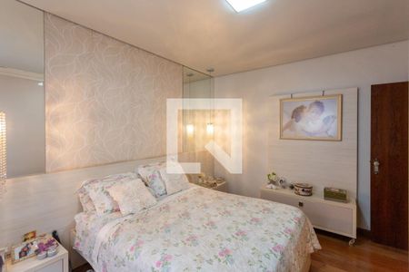 Casa para alugar com 300m², 5 quartos e 2 vagas Casa para alugar com 300m², 5 quartos e 2 vagasQuarto 4 - Suíte