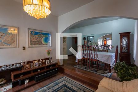 Sala de casa para alugar com 5 quartos, 300m² em Santa Amelia, Belo Horizonte