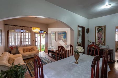 Sala de casa para alugar com 5 quartos, 300m² em Santa Amelia, Belo Horizonte