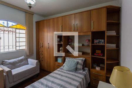 Casa para alugar com 300m², 5 quartos e 2 vagas Casa para alugar com 300m², 5 quartos e 2 vagasQuarto 2